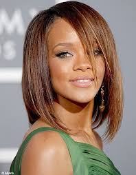 Ce vendeur de couleur cheveux caramel dont la société est st cosmétiques ayant pour activité principale sarl fait parti des vendeurs importants et mérite 17 sur 20 selon les acheteurs. Carre Caramel Coiffure Rihanna Toutes Ses Coupes En Images Elle