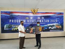 Usahakan jika mau ke bri jangan pada saat waktu istirahat, sebab bank tidak melayani. Sinergi Bri Polri Untuk Pekerja Transportasi Terdampak Corona