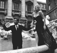 Suite fontana di trevi ⭐ , ⓜ barberini, италия, рим, улица ин арчоне, 107: Pin Su My Cinematic World