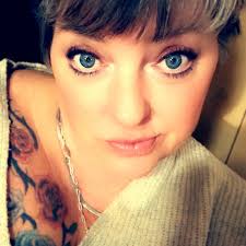 What places are open for food and drinks in Cedar Rapids area?