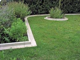 To pull this off you're going to need building sand another great option is to use a landscape edging coil such as this one. Arcadian Straight Lawn Edging Haddonstone