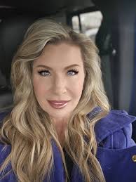 Mrs. Illinois America Pageants