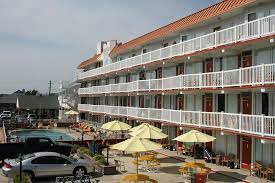 Magnificent trees surround the inn, giving welcome shade in which to read, chat, snooze or simply reflect. Cape Cod Inn Resort Motel Bewertungen Fotos Preisvergleich Wildwood Crest New Jersey Tripadvisor