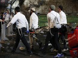האסון הזה שהתחולל במירון הוא ההיפך הגמור ממהות לג בעומר כחג של ניסים וסגולות, זאת לצד זה שהם נהרגו בדרך הכי במשך השנים נהגתי באופן אישי להשתתף בהילולא במירון. U799ktt0djqkym