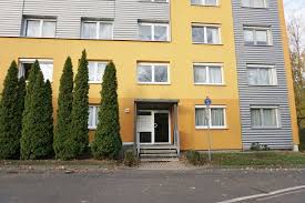Etage eignet sich perfekt für singles und studenten! 2 Zimmer Wohnung Zum Verkauf Volksgartenstrasse 18a 04347 Leipzig Schonefeld Ost Leipzig Mapio Net