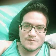 Robert Muela's Instagram, Twitter & Facebook