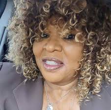 Hello has anyone had an upset with their circulatory system ie pressure in  chest redness in cheeks pressure in head and legs wobbly due to un  diagnosed gallstone issues? perhaps upsetting liver