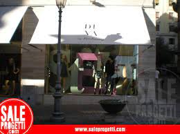 Lettering Gigante Per Allestimento Vetrinistico In Negozio Di Abbigliamento Di Salerno Www Saleprogetti Com Allestimento Negozi Di Abbigliamento Progetti