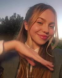 Dream Academy Adrla Insta