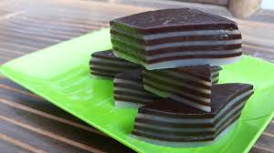 See more ideas about cake recipes, resep cake, layer cake recipes. Indonesian Cuisine Resepi Kuih Lapis Awet Dan Kenyal Daily Makan
