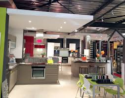 Caséo est un réseau d'indépendants vous accompagnant pour votre projet cuisine, vos menuiseries intérieures et extérieures !. Caseo Espace Bocaud