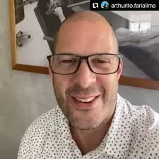 #Repost @arthurito.farialima , ・・・, O convidado de hoje tem história, uma  pena o Insta ter uma limitação de caracteres. Economista, trader,  empreendedor, @luizfernandoroxo está à frente de 6 negócios ...