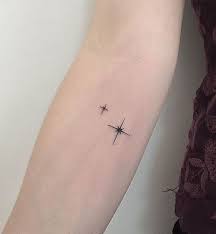 Tattoo Stars And Cute Afbeelding Tatouage Initial Petit Tatouage Tatouage