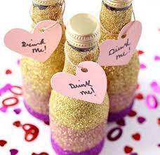 More than just a present, your wedding favors are a reminder of your big day and big commitment to your friends and family, so it's important to think outside the box — and off the shelf — when it comes to picking them out. 20 Cute Classy Ideas For Bachelorette Party Favors Stag 7 Hen Stag Hen