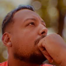 It's hard for me when I think about the things I've never been🎶