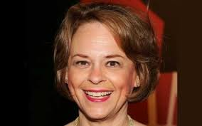 Time's Ann Moore looks to internet subscriptions