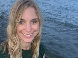 Rebecca Pardo's Instagram, Twitter & Facebook