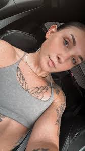 Amanda Doerr's Instagram, Twitter & Facebook