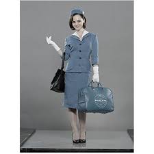 Pan Am Tv Series 8x10 Photo Christina Ricci Holding Pan Am Bag Purse Kn Christina Ricci Christina Ricci Zelda Christina