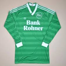 Auch andere gefühlsregungen wie spannung, ärger oder überschwängliche freude können dem material nichts anhaben. St Gallen Home Fussball Trikots 1988 1990 Sponsored By Bank Rohner