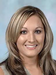 Amber Robertson's Instagram, Twitter & Facebook