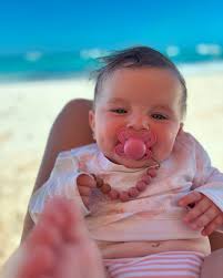 Jen Lack Hannan (@jen_ina_bottle) • Instagram photos and videos