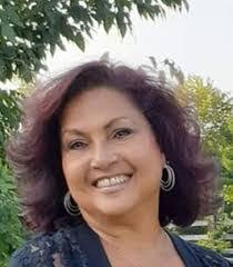 Donna Dunk's Instagram, Twitter & Facebook