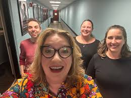 Late Bloomer show 336. Great crowd in St Petersburg tonight. Thanks for  coming if you did. My ace support is Matt Kirshen (he's tagged