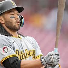 Pirates' Kevin Roach 'soaking up' globetrotting experience with Termarr  Johnson, family at tournament