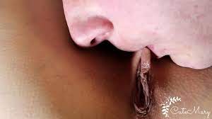 AMATEUR EATING PUSSY - CLIT LICKING CLOSE UP UNTIL ORGASM - XNXX.COM