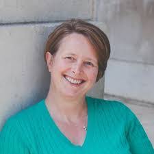 Suzanne Snow's Instagram, Twitter & Facebook