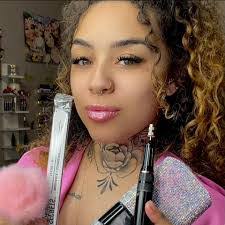 Briana Hines's Instagram, Twitter & Facebook