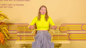 Her birthday, what she did before fame, her family life, fun trivia facts, popularity rankings, and more. File Hoe Moet Je Vingeren Emma S Peepshow Webm Wikimedia Commons