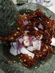 Bila dah garing tutupkan api lalu tolakkan sambal ke tepi kuali beberapa minit supaya minyak tos sebelum dihidang. Ikan Cencaru Sumbat Sambal Resipi Arwah Ibu Sedap Dan Mudah Keluarga