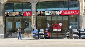 Gemeldet war ein brand in der drogerie rossmann in der saynstraße. Rossmann Filiale Wird Am 8 Marz Zu Rossfrau W V