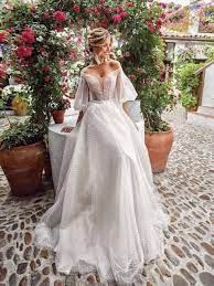 Key Features Brand Name Bridelilyactual Images Yestrain Court Trainwedding Dress Fabric Tullenec Wedding Dresses Lace Wedding Dresses Satin Wedding Dresses