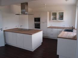 Unsere Neue Kuche Ist Fertig Der Hersteller Ist Nobilia Nobilia 2014 Mit Magnolia Lackfront Stilrichtung Moderne Moderne Kuche Haus Kuchen Kuchen Design