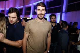 Maybe you would like to learn more about one of these? Bruno Rezende Revista Lounge