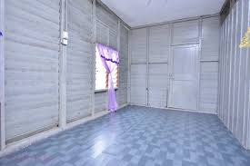Dekorasi rumah bukanlah sebuah pekerjaan yang bisa dilakukan para profesional di bidang desain interior hunian. Gambar Tranformasi Wow Rumah Kayu Lama Dengan Konsep Moden Kontemporari Impiana