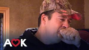 Stranger Buys Car For Struggling Mom