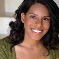 Lea Dawson's Instagram, Twitter & Facebook