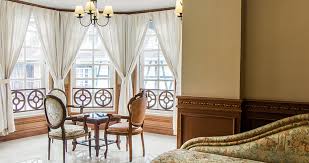 Loker class mild parepare : La Colmar Suite Colmar Tropicale