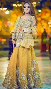 Pin By Maha On Pakistani Fashion Bridal Dress Design Pakistani Mehndi Dress Pakistani Wedding Outfits
