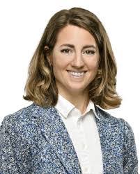 Robyn Mcclure's Instagram, Twitter & Facebook