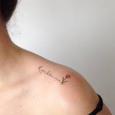 Zarte Feminine Tattoos Von Schonheit Legt Alencar Tatowierungen Frauen Tatowierungen Schicke Tattoo