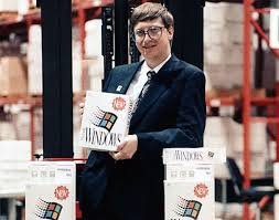 Bill and melinda gates had waited until 2021 to get divorced because of their youngest daughter phoebe adele. Bill Gates Blieb Einmal Bis 4 Uhr Wach Um Ein Spiel Zu Entwickeln Von Dem Apple Dachte Dass Es Peinlich Sei Business Insider