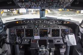 Come with me on a tour of the boeing 737max cockpit. Cockpit Shots Photo Album By Airplane Pictures Net