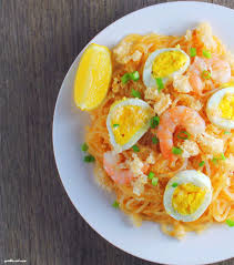 Palabok Pilipino Noodles With Shrimp Sauce Sprinkles And Sauce Recipe Filipino Recipes Recipes Filipino Dishes