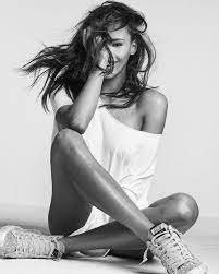 Fashion Photography Poses Woman Fashion Photography Photography Poses Poses Woma Fashion Photography Poses Photography Poses Women Model Poses Photography