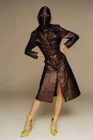 A hilarious clip depicting what designers sometime around the 1930's thought fashion in 2000 would look like. Fashions For The Future The New York Times